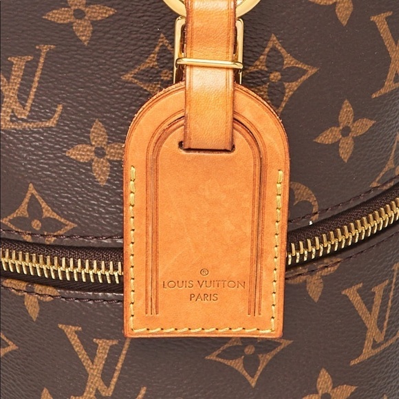 Limited Edition ❤️BEAUTIFUL LOUIS VUITTON❤️ Monogram Canvas Melie Bag - Picture 8 of 17